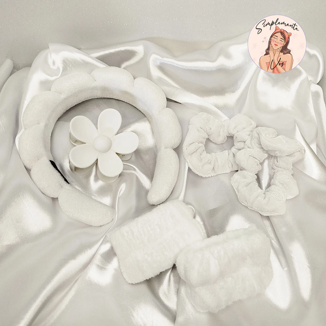 Set Completo de Accesorios de Belleza en Blanco